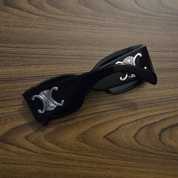 Celine XL Triomphe black sunglasses - Picture 2 of 13